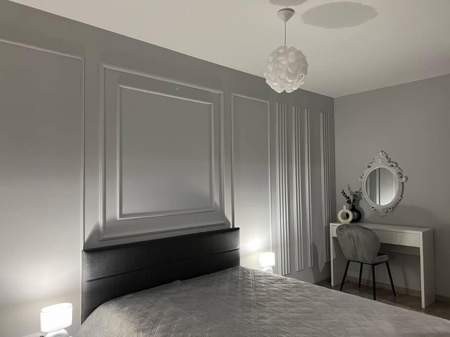 Luxueux Appartement Pres De La Cathedrale Strasbourg Luaran gambar